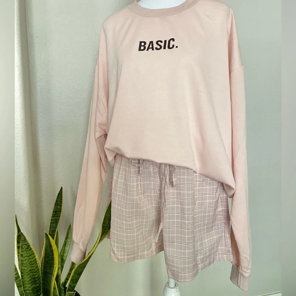 New - Pink BASIC Crewneck Pull over Sweatshirt - Picture 3 of 8